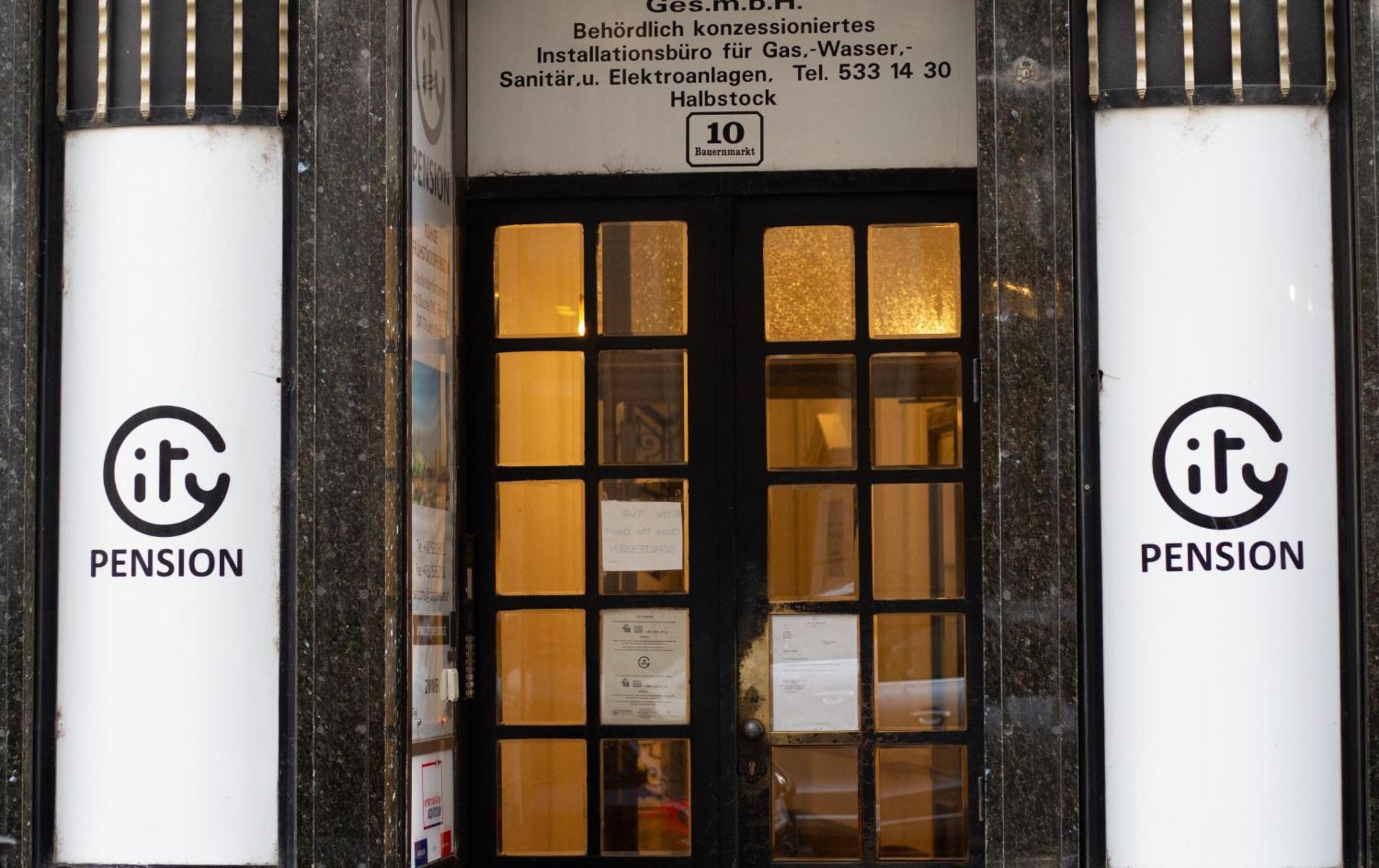Private Comfort Stephansplatz - Self Check In Вена Экстерьер фото